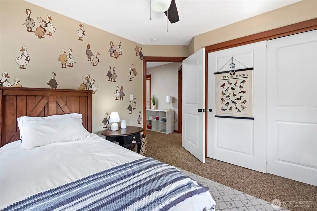 2851 SW Berwick Drive Oak Harbor WA 98277