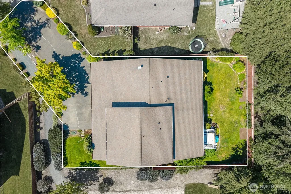 2851 SW Berwick Drive Oak Harbor WA 98277