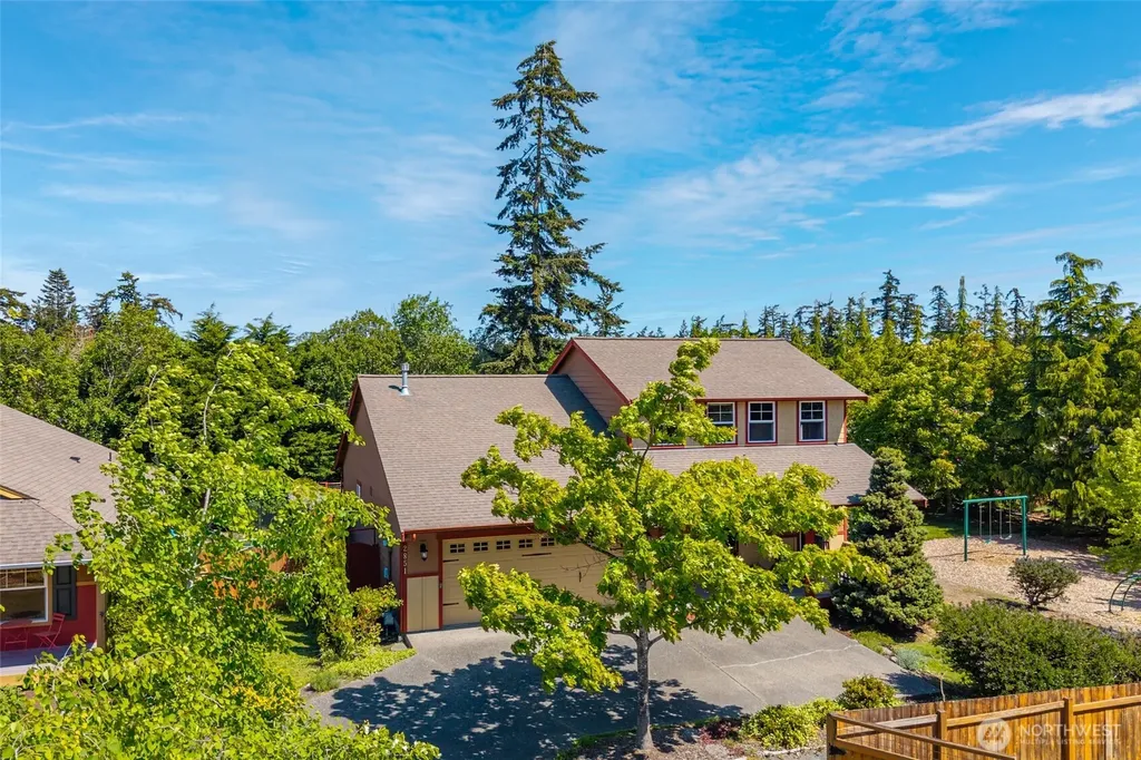 2851 SW Berwick Drive Oak Harbor WA 98277
