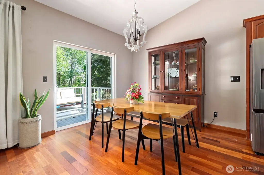 2851 SW Berwick Drive Oak Harbor WA 98277