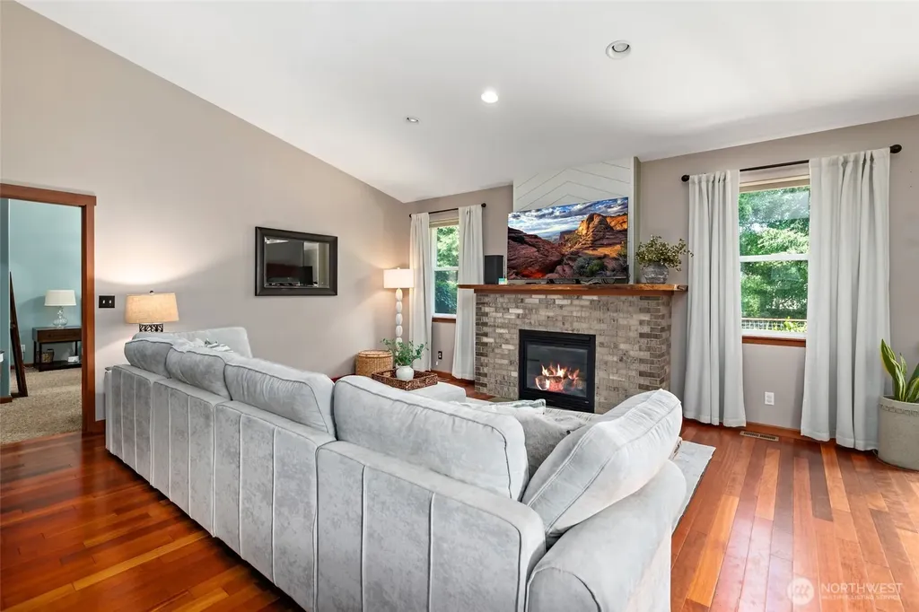 2851 SW Berwick Drive Oak Harbor WA 98277