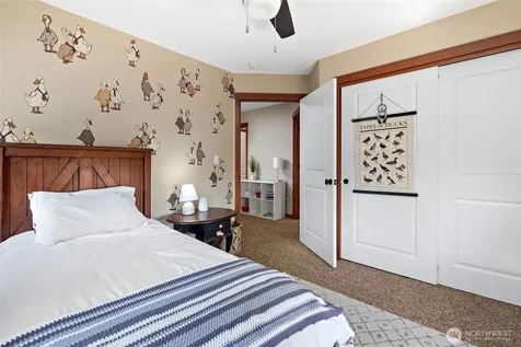 2851 SW Berwick Drive Oak Harbor WA 98277