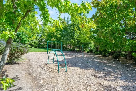 2851 SW Berwick Drive Oak Harbor WA 98277