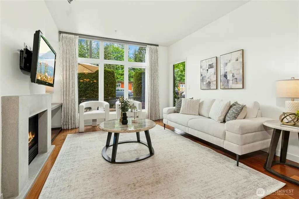 150 102nd Avenue SE Bellevue WA 98004