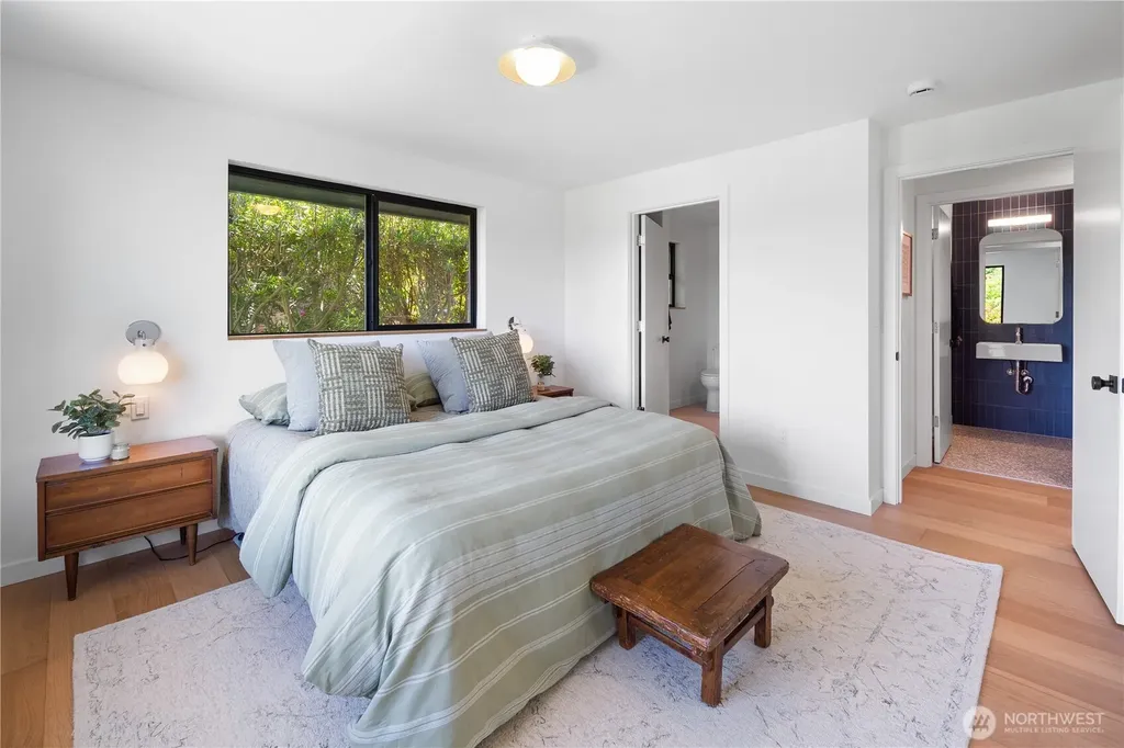 4114 48th Avenue S Seattle WA 98118
