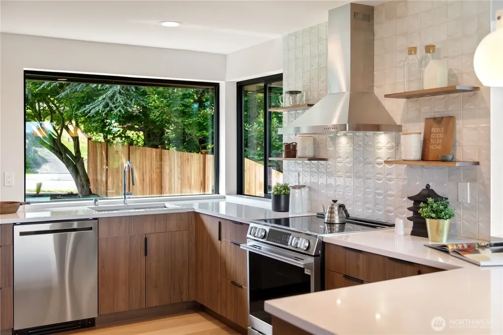 4114 48th Avenue S Seattle WA 98118