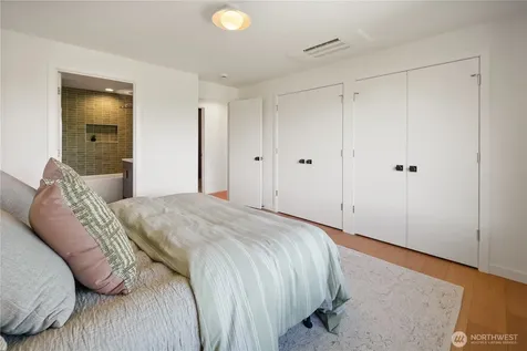 4114 48th Avenue S Seattle WA 98118