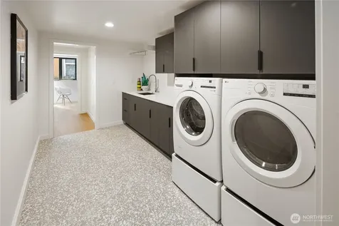 4114 48th Avenue S Seattle WA 98118