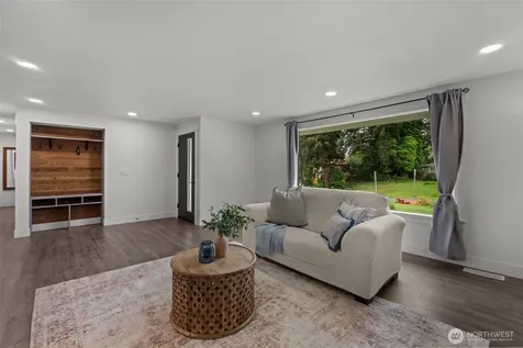 14912 SE 270th Place Kent WA 98042