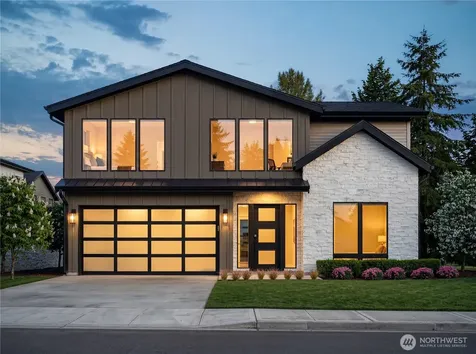621 13th Avenue W Kirkland WA 98033