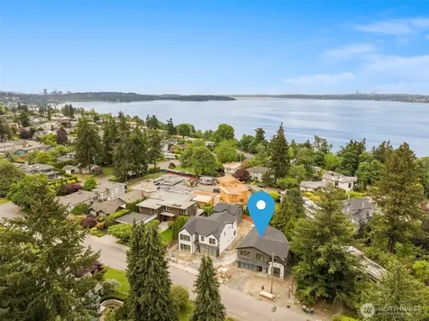 621 13th Avenue W Kirkland WA 98033