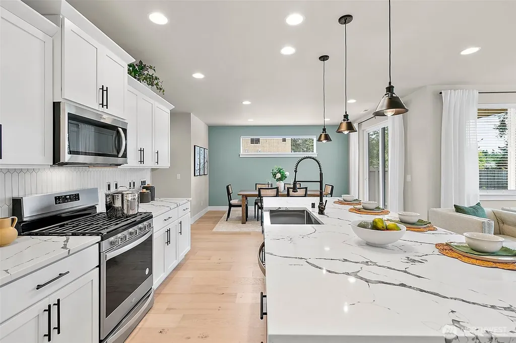 15702 SE 257th Place Covington WA 98042