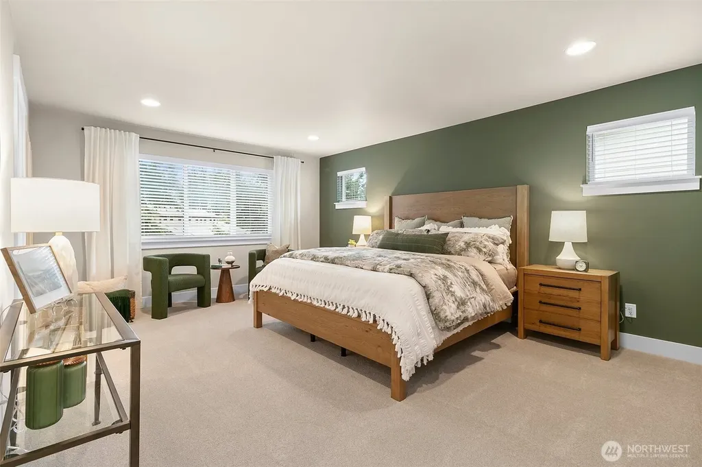 15702 SE 257th Place Covington WA 98042
