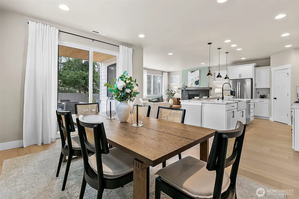 15702 SE 257th Place Covington WA 98042
