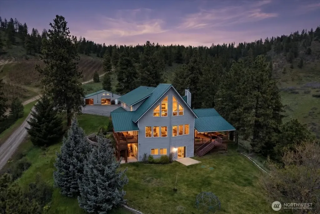 2612 Halvorson Canyon Road Wenatchee WA 98801
