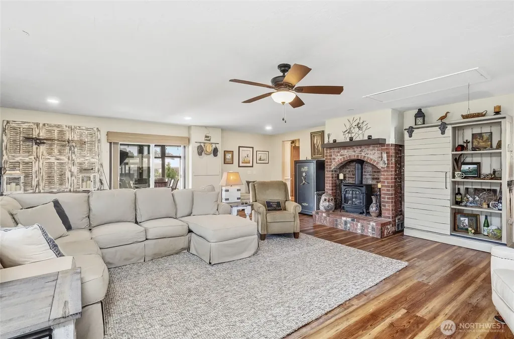 11043 Bayview Edison Road Mount Vernon WA 98273