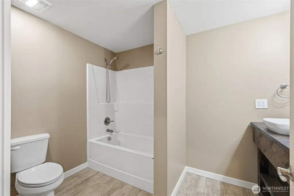 11043 Bayview Edison Road Mount Vernon WA 98273