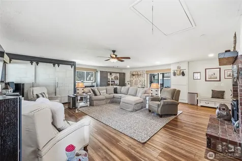 11043 Bayview Edison Road Mount Vernon WA 98273