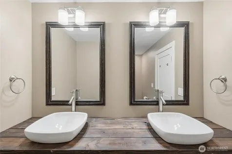 11043 Bayview Edison Road Mount Vernon WA 98273