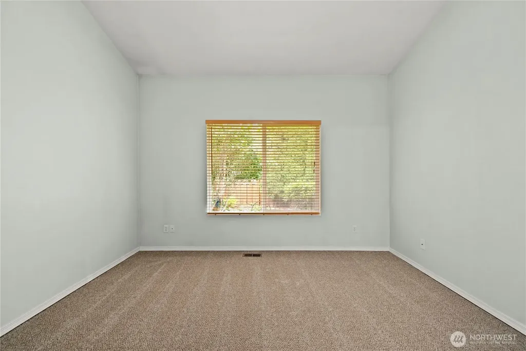 6445 James Avenue SE Auburn WA 98092