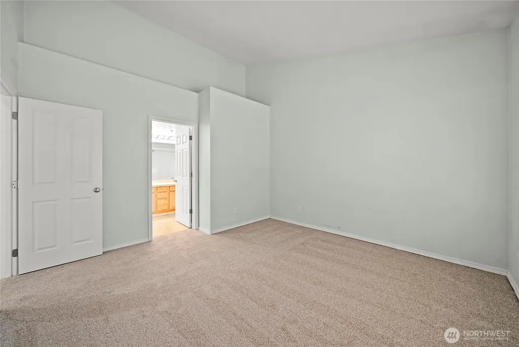 6445 James Avenue SE Auburn WA 98092