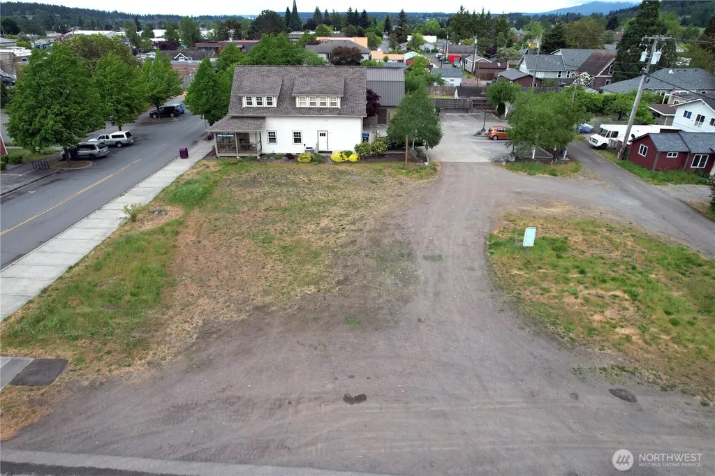 177 W Bell Street Sequim WA 98382