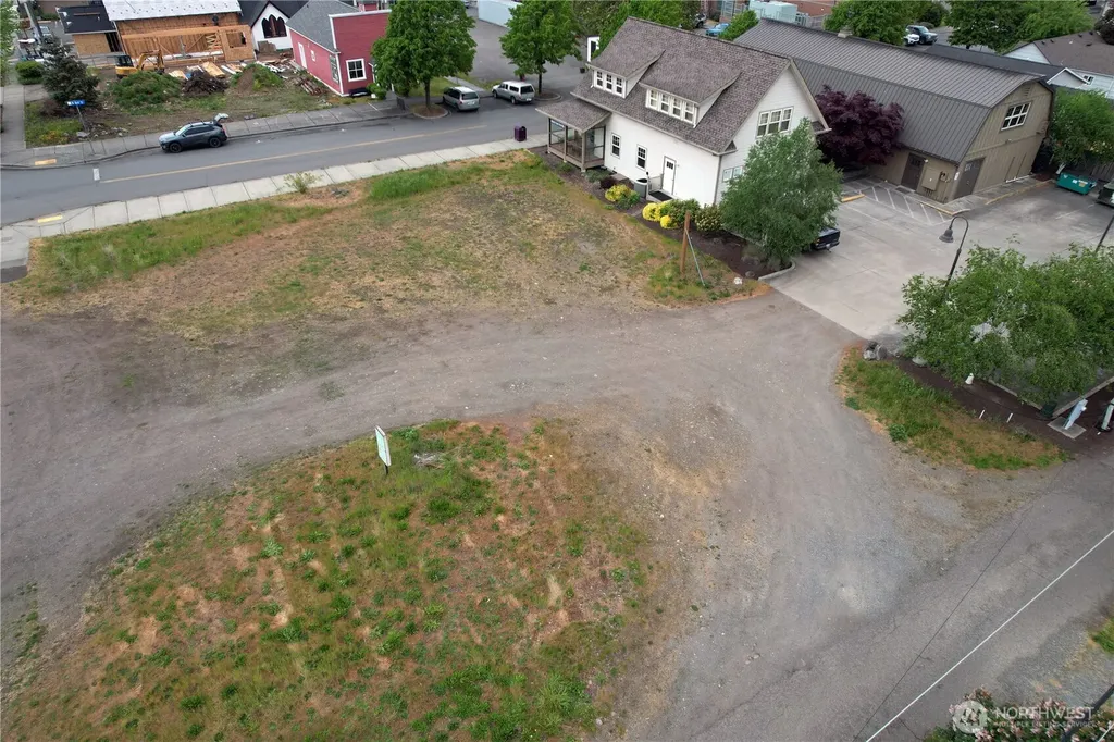 177 W Bell Street Sequim WA 98382