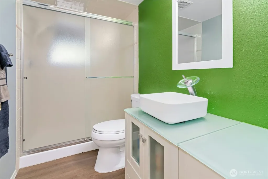 17518 NE 22nd Court Redmond WA 98052