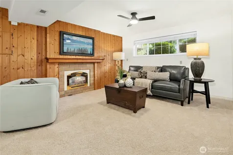 17518 NE 22nd Court Redmond WA 98052