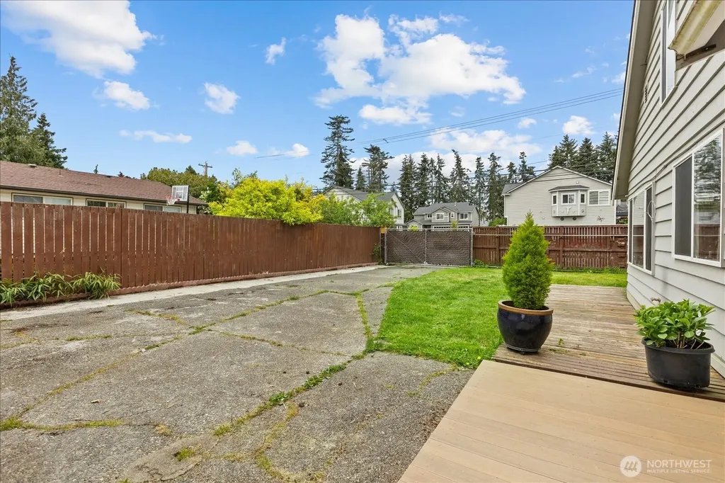 5205 173rd Place SW Lynnwood WA 98037
