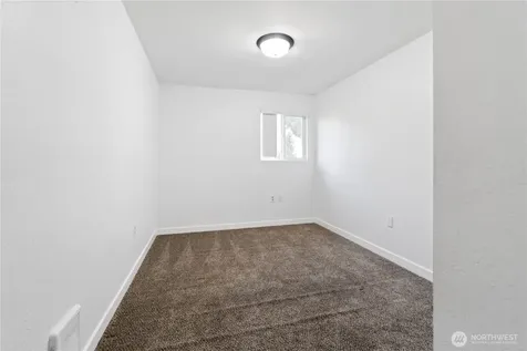 3109 24th Avenue Ct SE Puyallup WA 98374