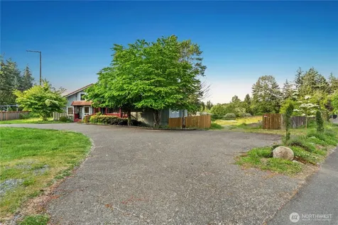 3109 24th Avenue Ct SE Puyallup WA 98374