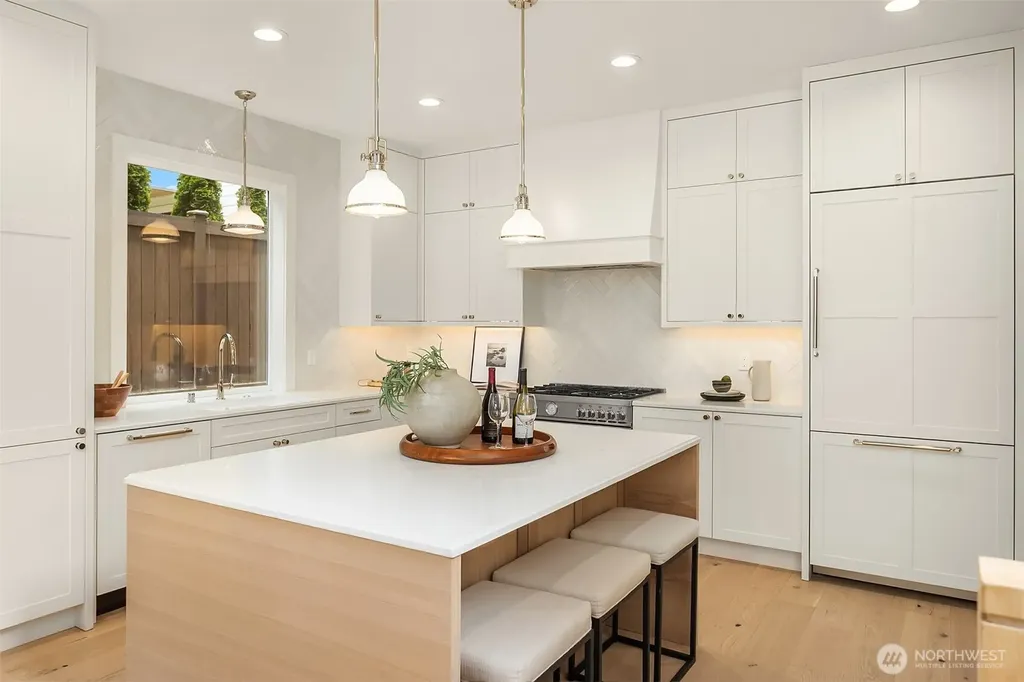 12605 NE 80th Street Kirkland WA 98033
