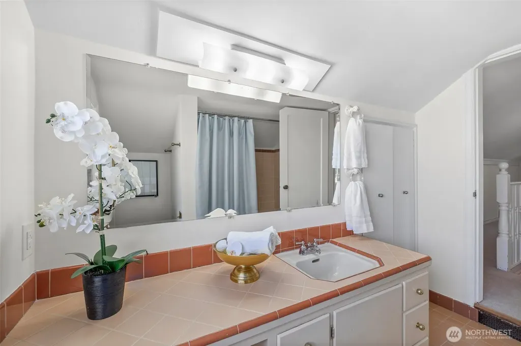 2926 W Blaine Street Seattle WA 98199