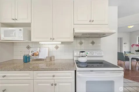 2926 W Blaine Street Seattle WA 98199