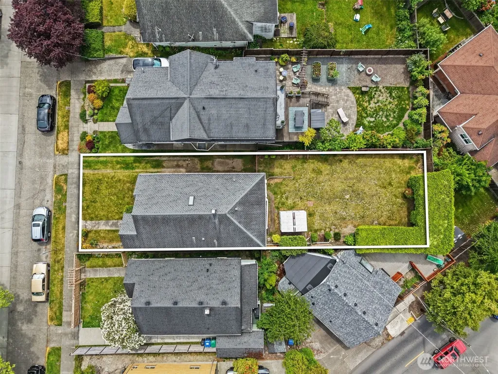 7843 Stroud Avenue N Seattle WA 98103