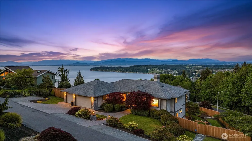 1040 Cassius Court Camano Island WA 98282
