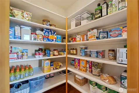 1040 Cassius Court Camano Island WA 98282
