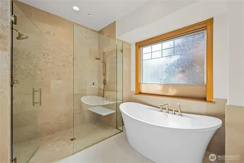 1040 Cassius Court Camano Island WA 98282