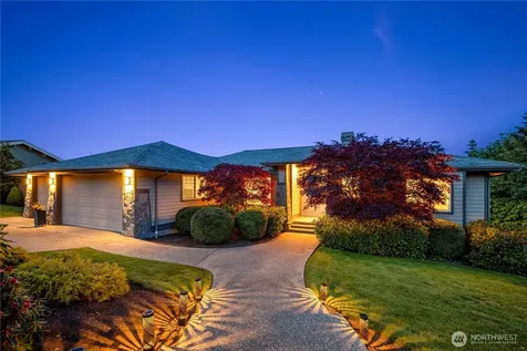 1040 Cassius Court Camano Island WA 98282