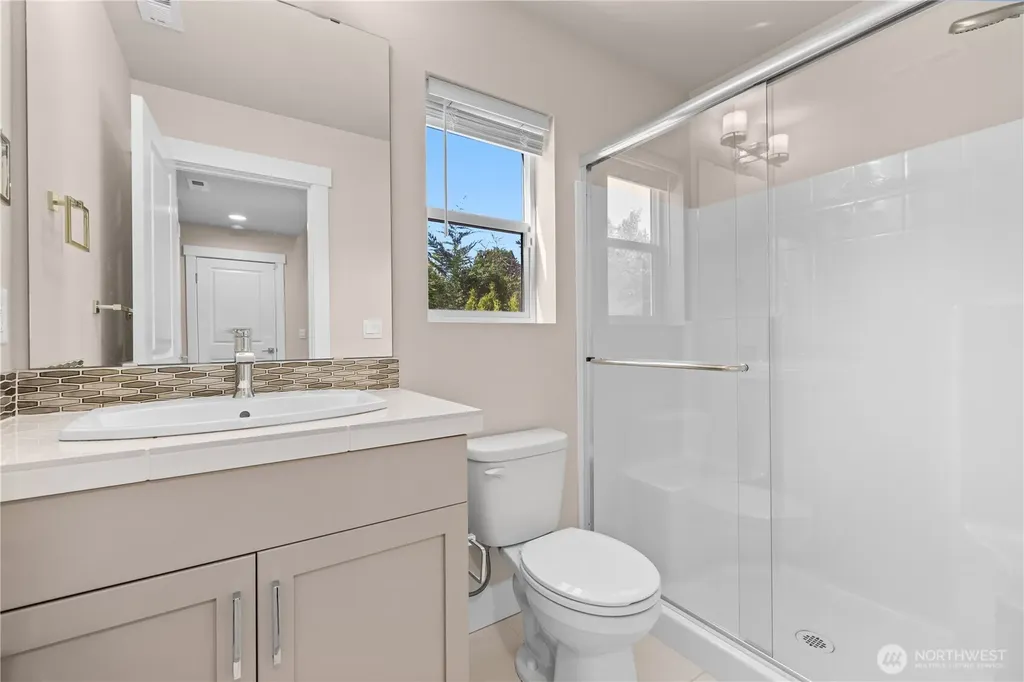 2204 176th Place SW Lynnwood WA 98037