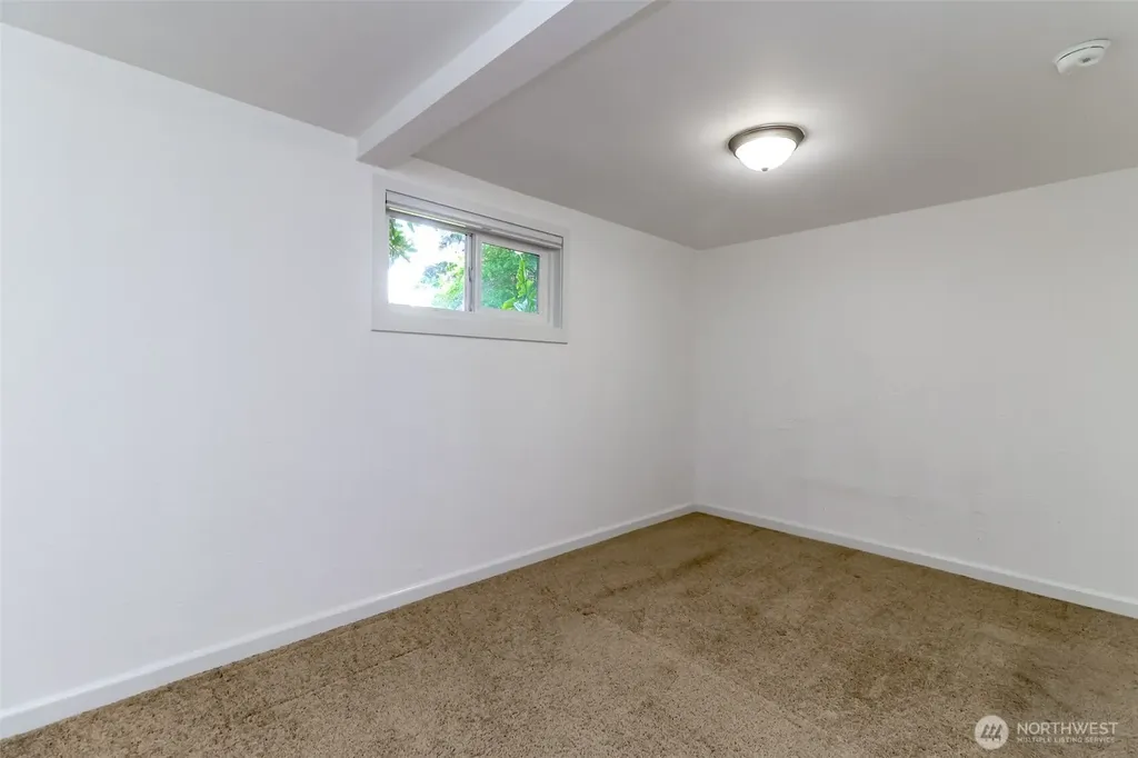 4430 John Luhr Road NE Olympia WA 98516