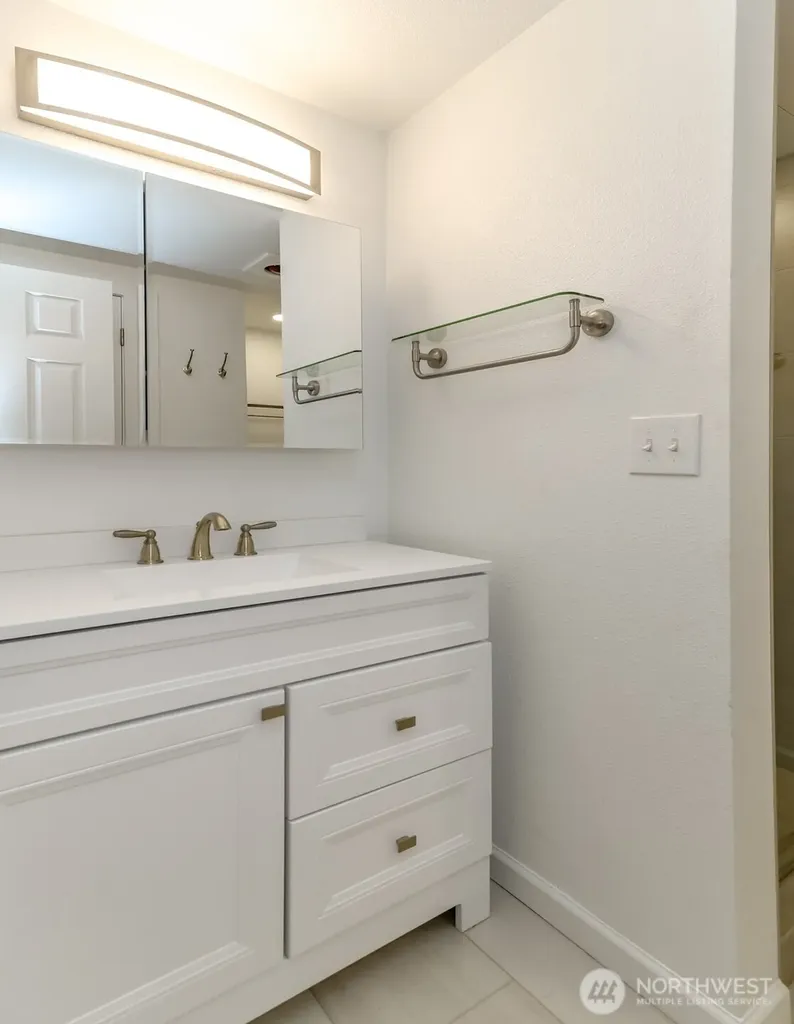4430 John Luhr Road NE Olympia WA 98516