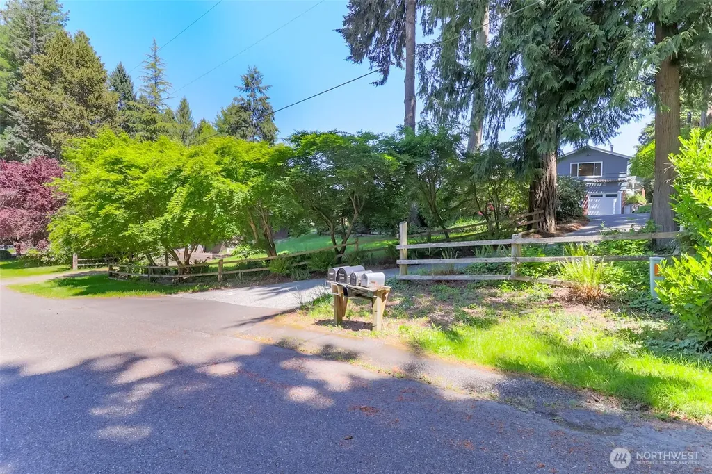4430 John Luhr Road NE Olympia WA 98516