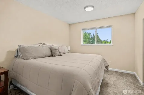 11915 136th Street E Puyallup WA 98374
