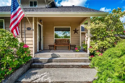 11915 136th Street E Puyallup WA 98374