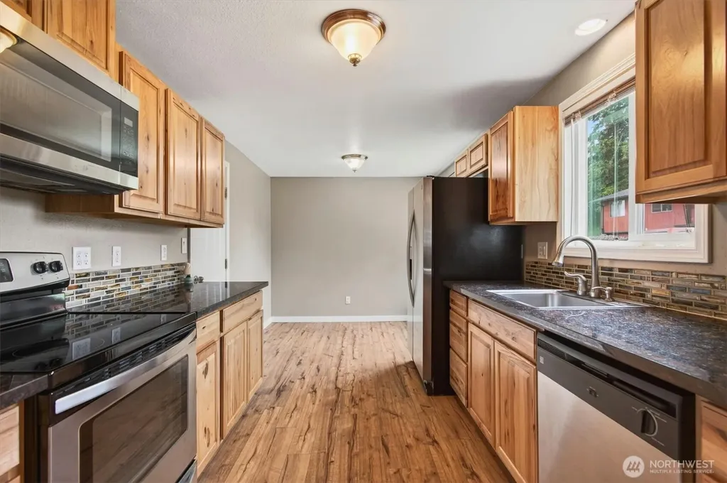 354 Carroll Road Kelso WA 98626