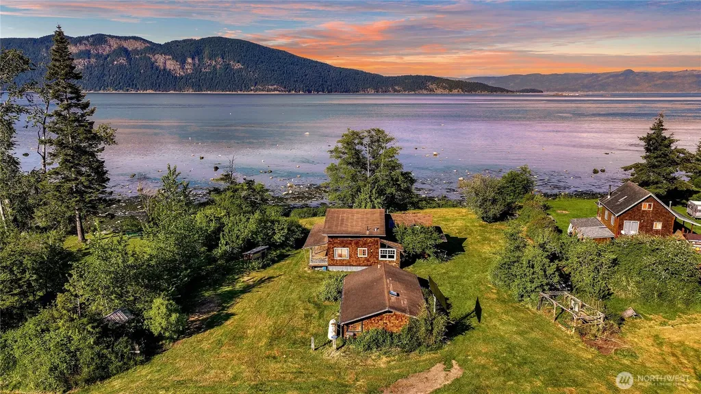 1611 Jas Airport Lane Anacortes WA 98221