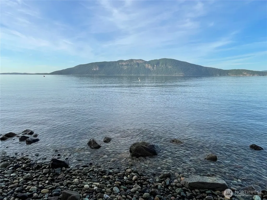 1611 Jas Airport Lane Anacortes WA 98221