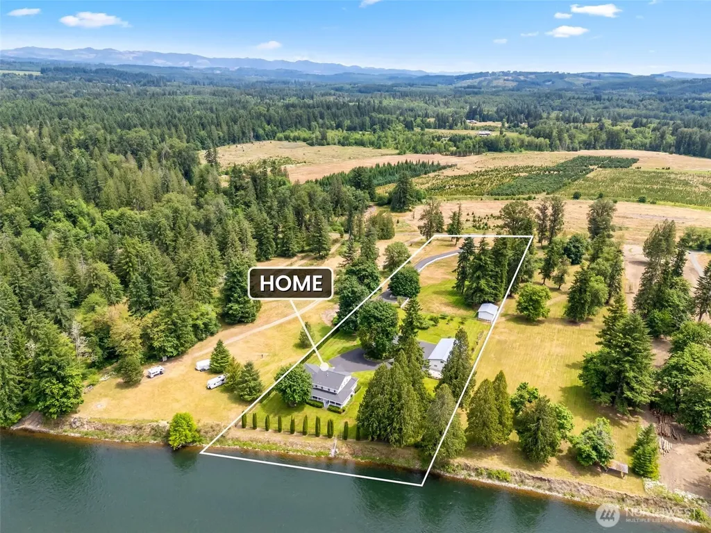 253 Green Water Drive Toledo WA 98591